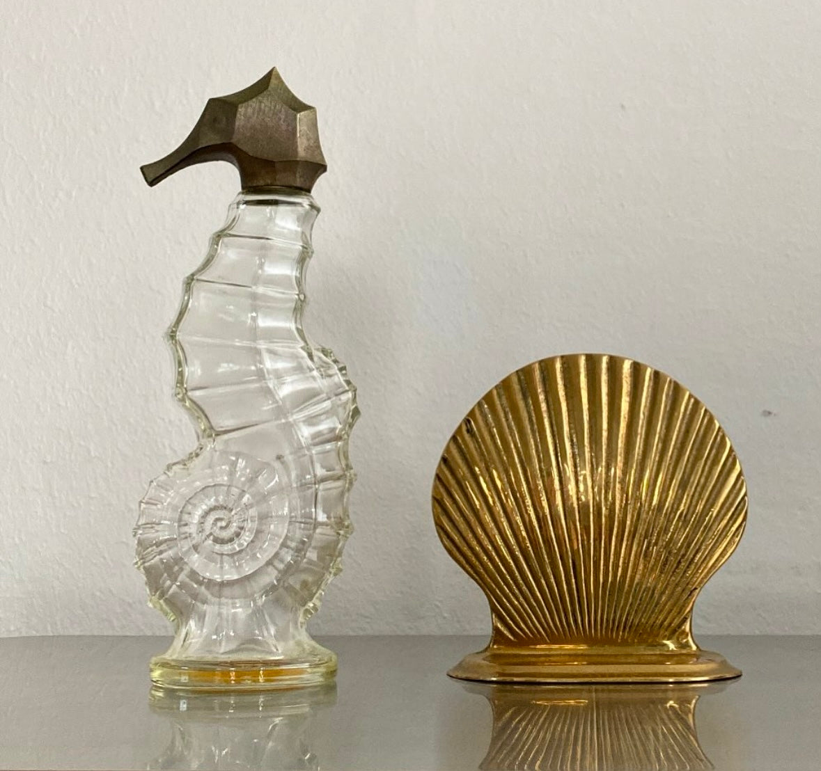 Clam Shell Shell Bookend (Single)