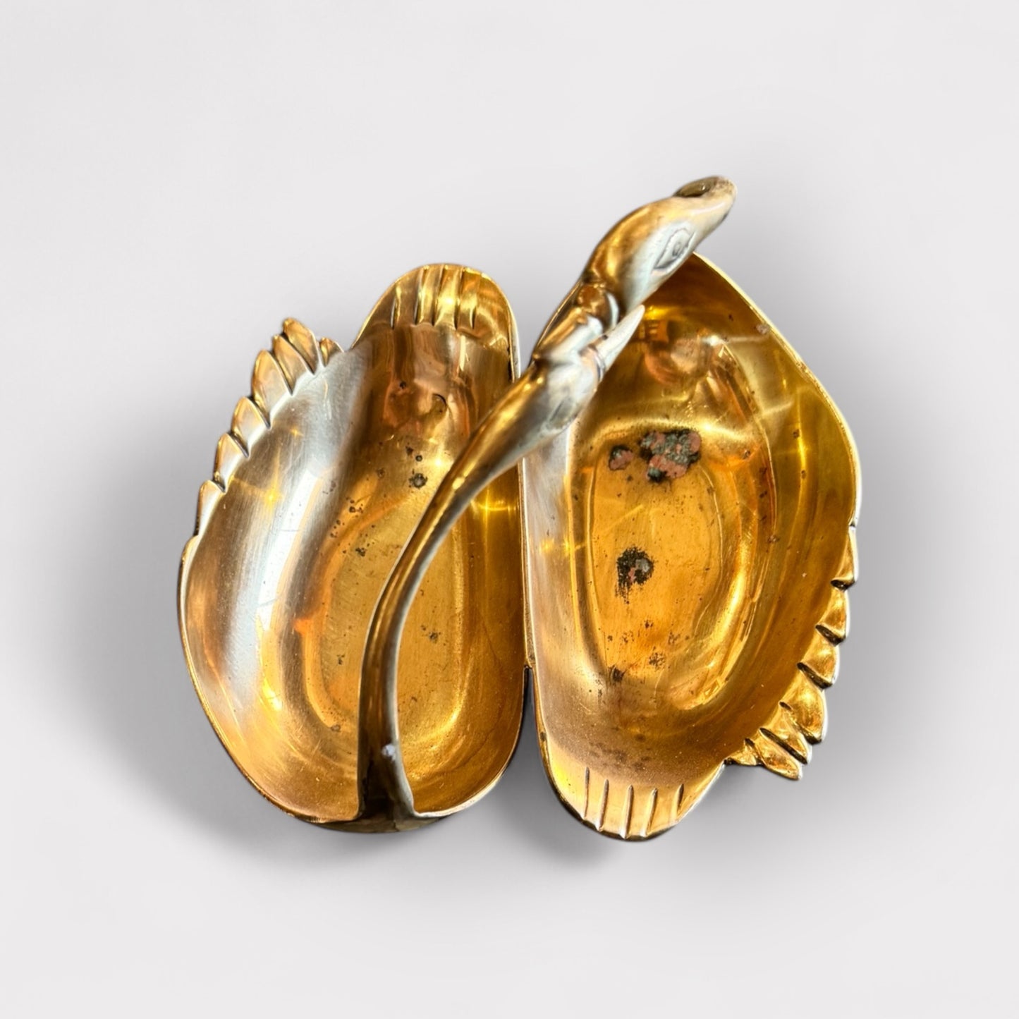 Kissing swans Brass Catchall