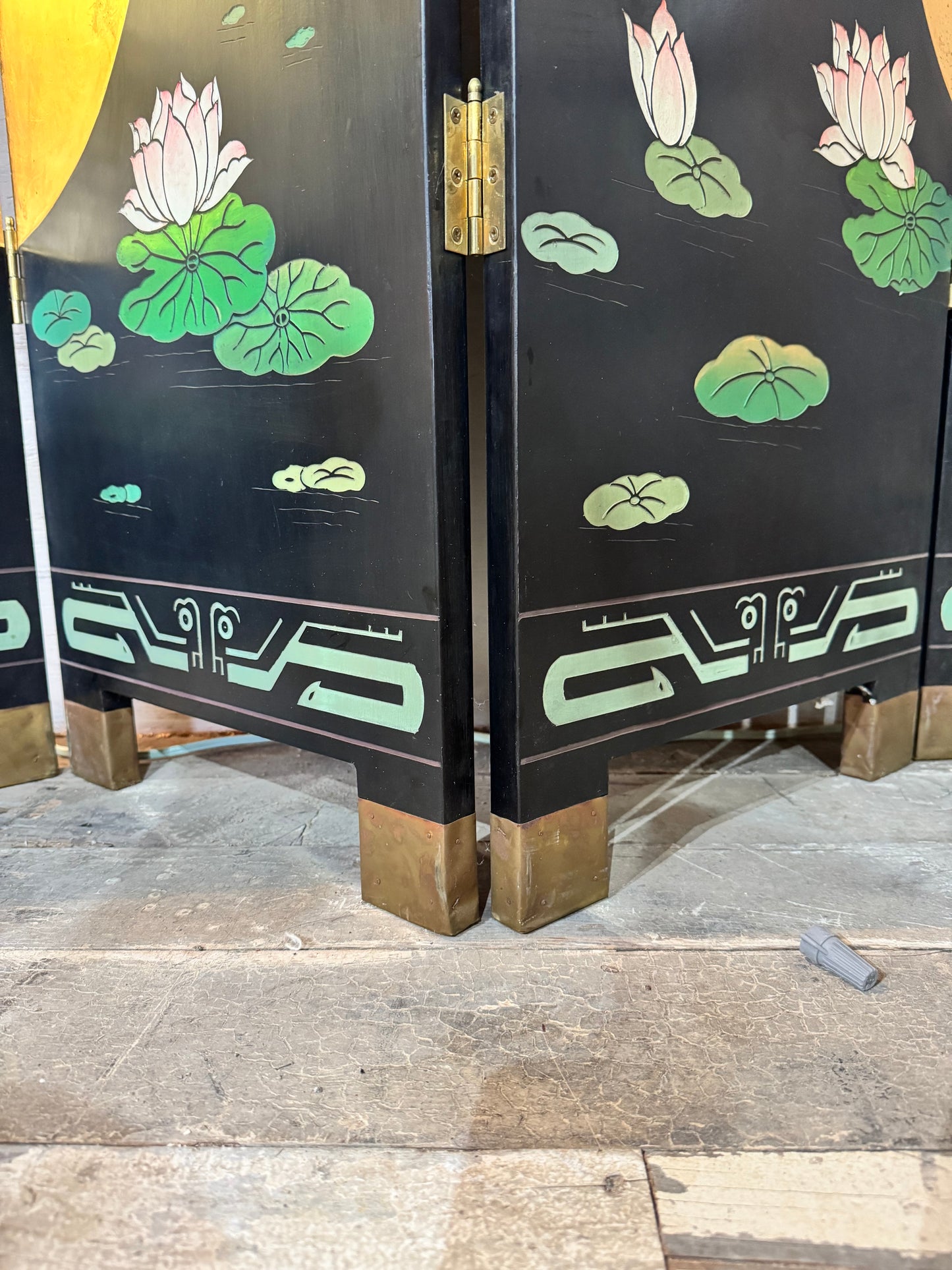 4 Panel Coromandel Screen Cranes on Gold Leaf