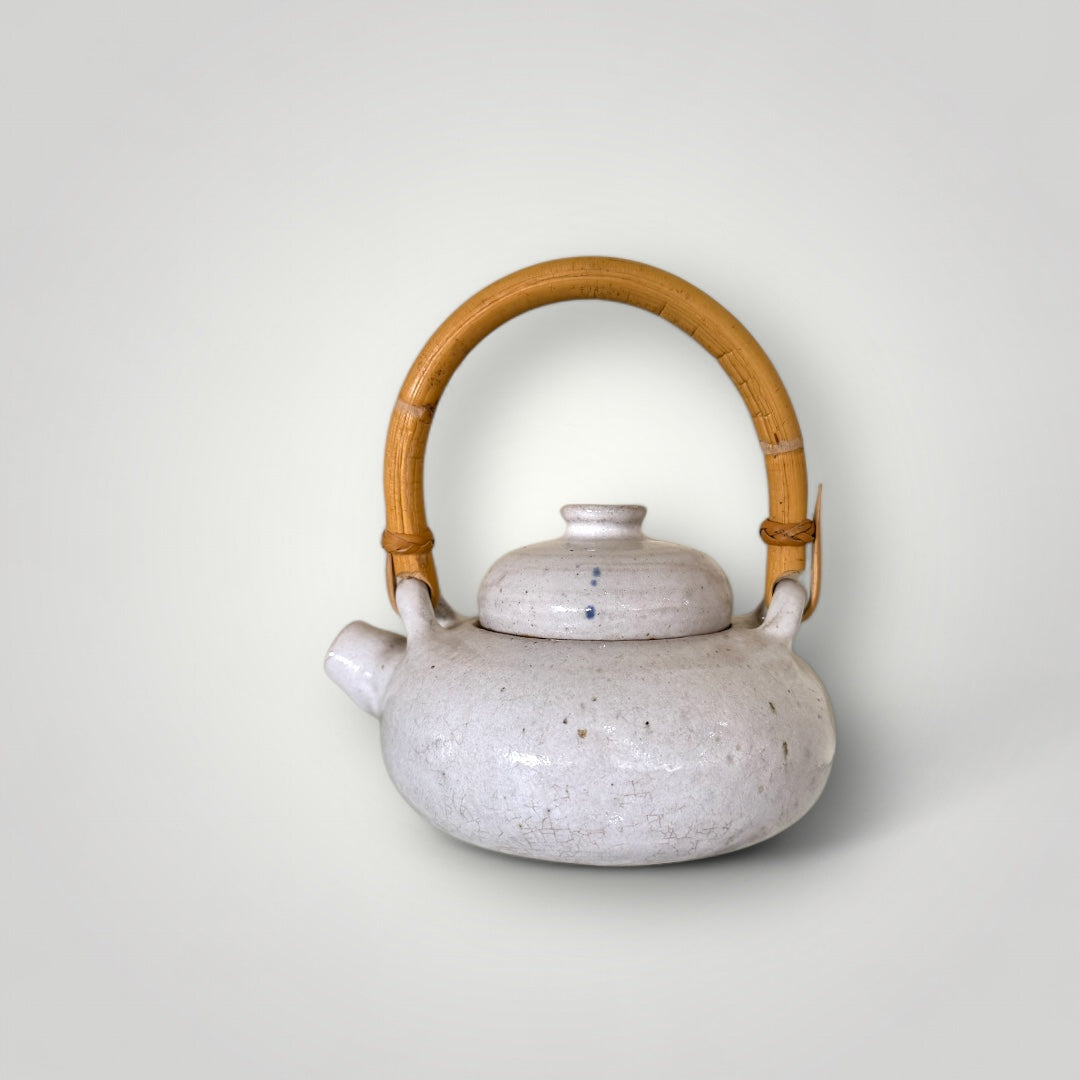 Ceramic White Tea Pot w/ Bamboo Handle