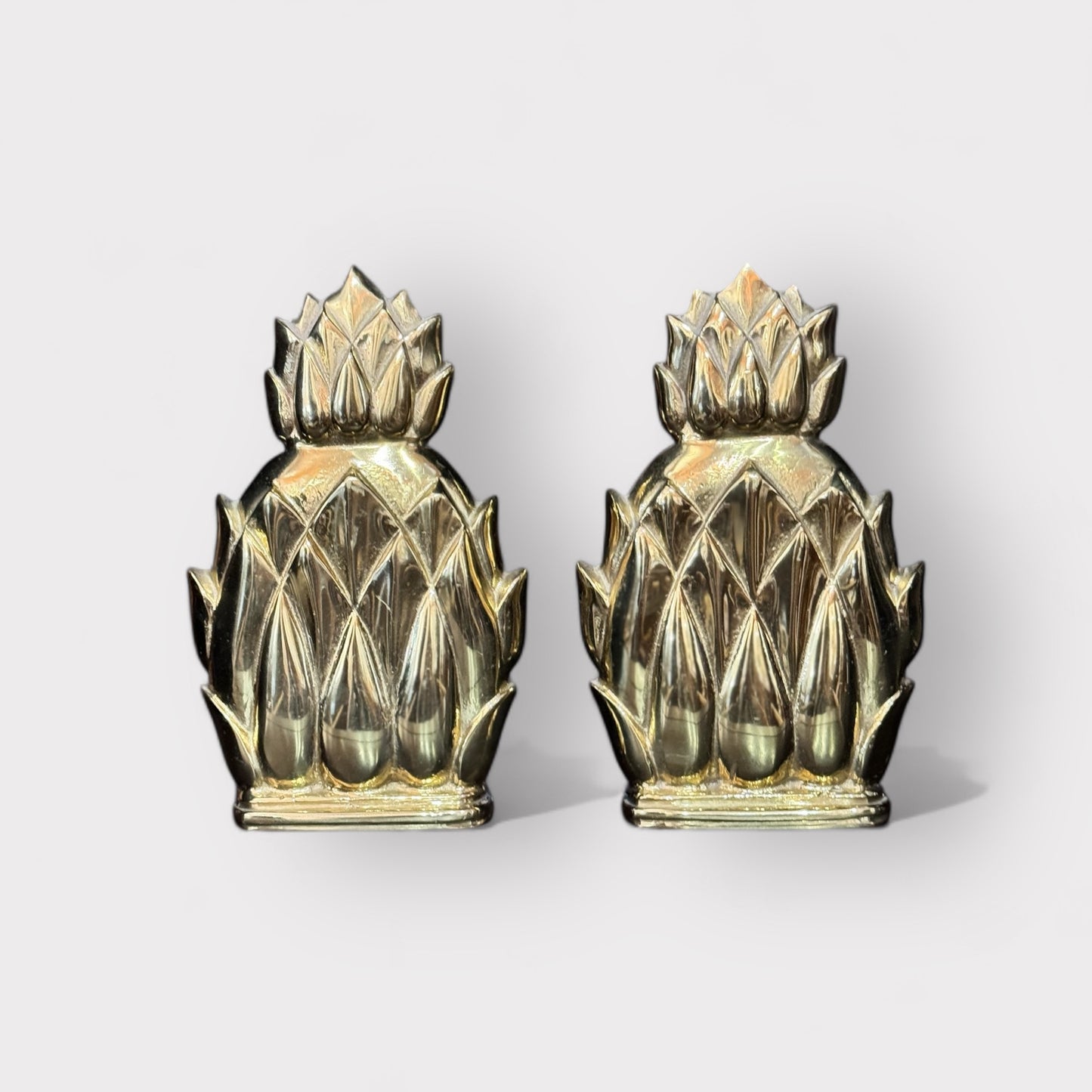 Pineapple Bookends