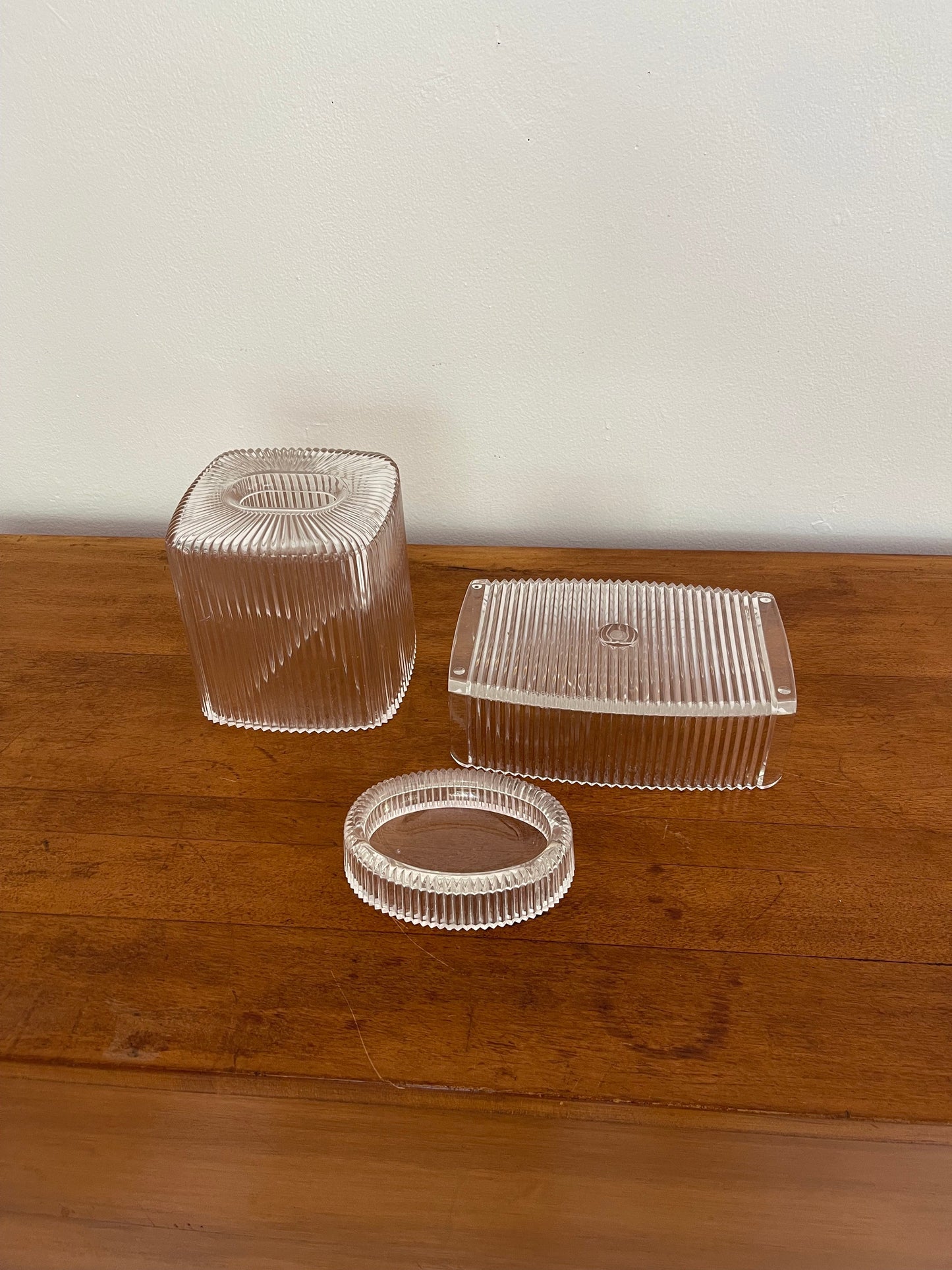 LUCITE TISSUE + SOAP + NAPKIN SET